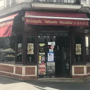 https://charming-30m-border-of-montmartre.fr-paris.fr